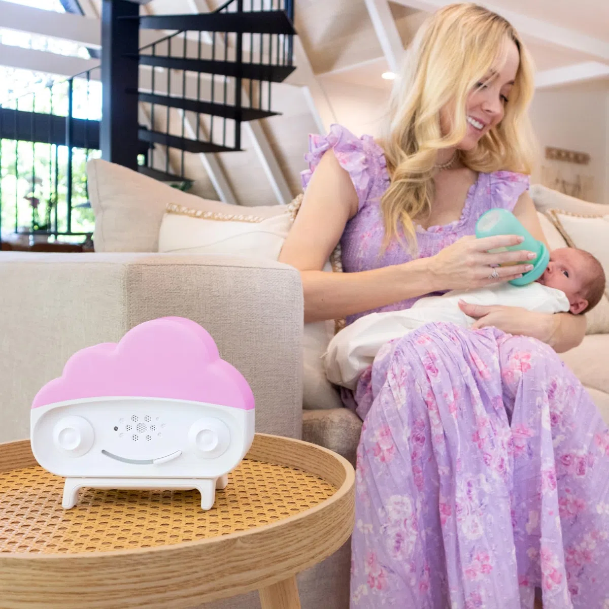 Happiest Baby SNOObie Smart White Noise Machine - Macchina sonora portatile per bambini con luce notturna, 12 suoni lenitivi per l'allenamento del sonno, bianco